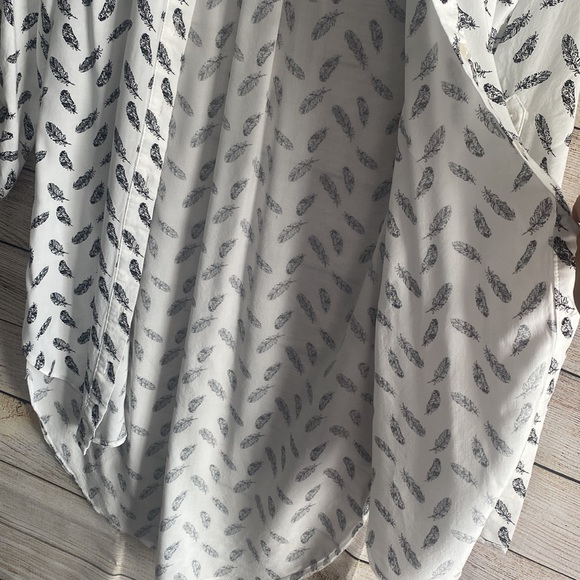 SMALL | Tunic length shirt - Picture 6 of 9